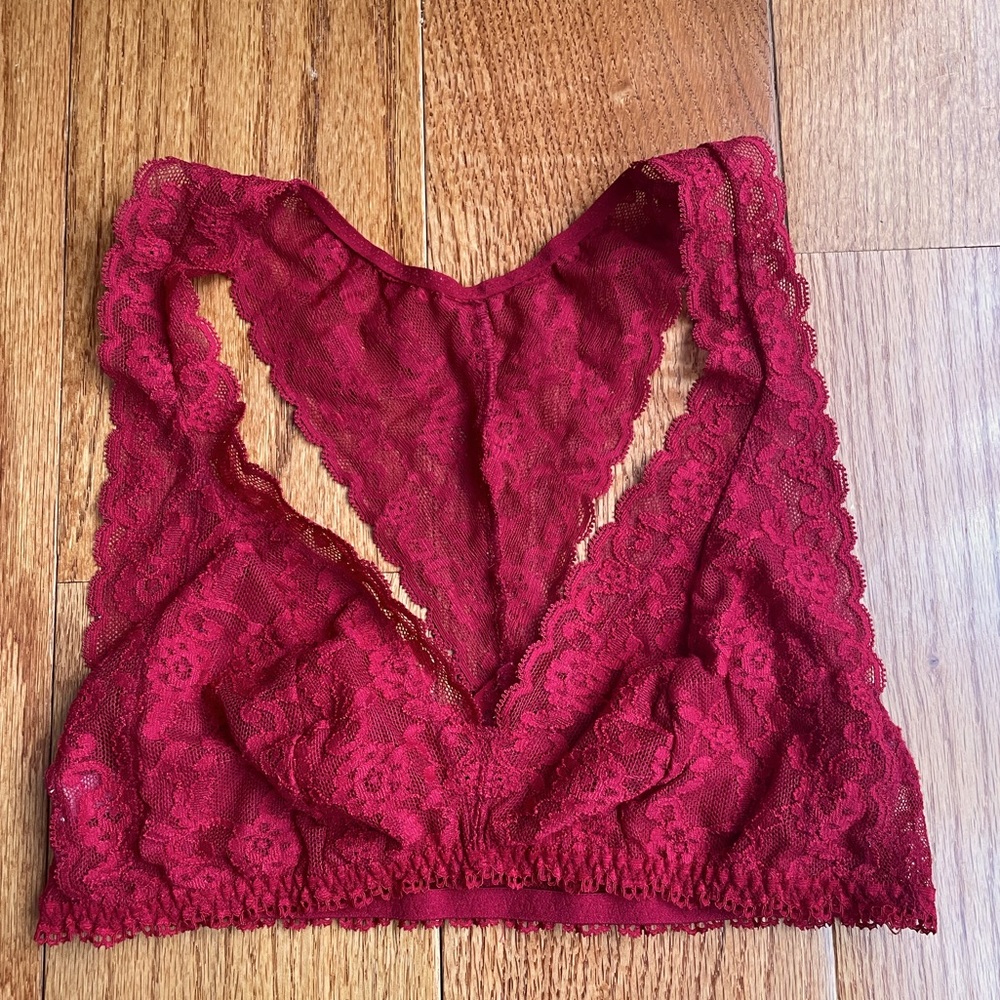 VICTORIA’S SECRET DARK RED LACE UNLINED BRALETTE